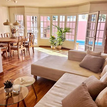 Lujosa Con Piscina Privada 拉克鲁斯