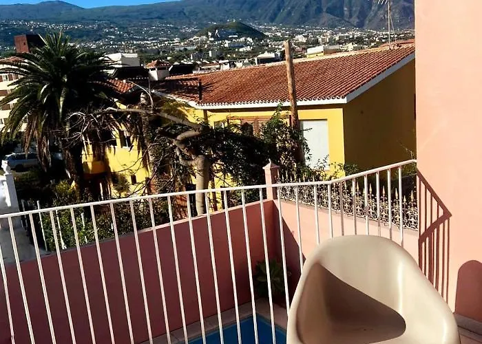 Lujosa Con Piscina Privada Villa *